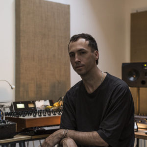 Tim Hecker in studio